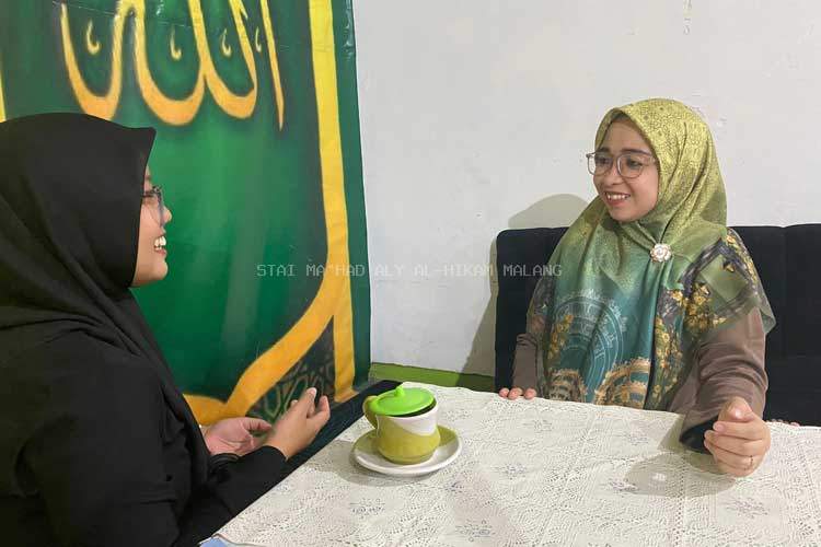 Nury Firdausia, M.Pd.I: Membuka Tabir Peran Pengasuh Pondok Pesantren di Era Modern