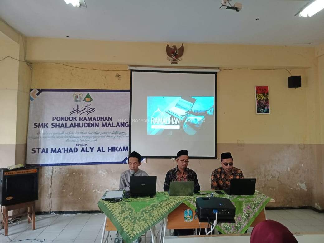 Imam Athoir Rokhman, M.Pd. Kupas Tuntas Etika Puasa di Era Digital dalam PESROM di SMK Shalahuddin Malang